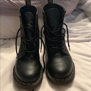 Doc Martins Black